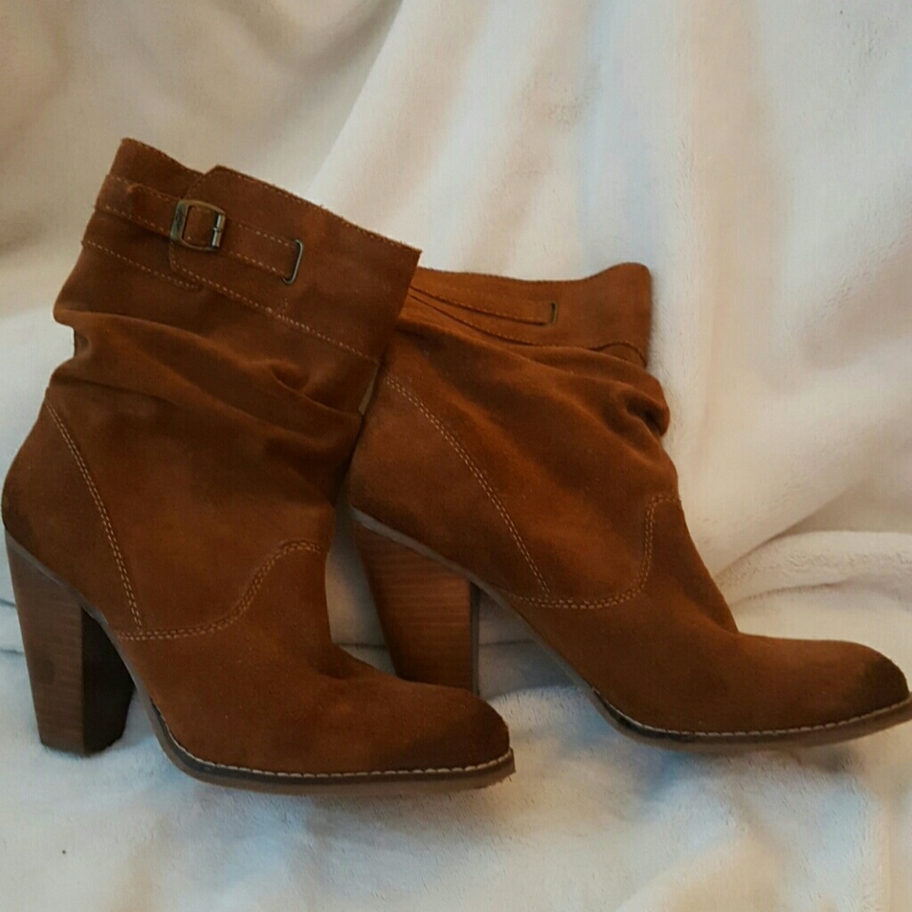 Zodiac suede scrunched boots